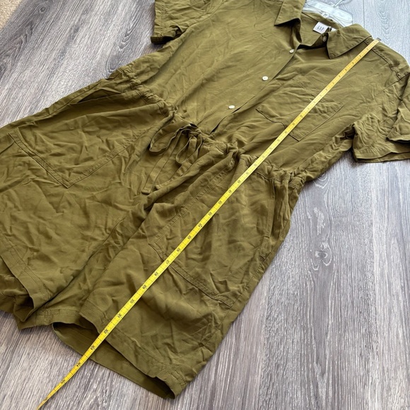 GAP Button-Up Collared Romper - Picture 5 of 6